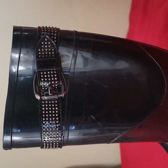 Burberry Rain Boots FIRM PRICE - Picture 9 of 11